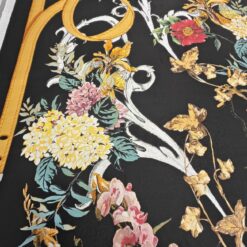 Versace Barock Seide - Schwarz-Gold mit Ketten, Gürteln und Blumen (Rapport 1,30 m)